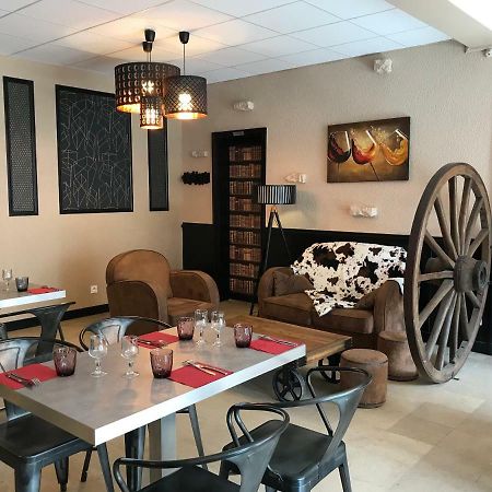 Hotel Du Centre - Restaurant Le P'Tit Gourmet Tonnerre Eksteriør billede