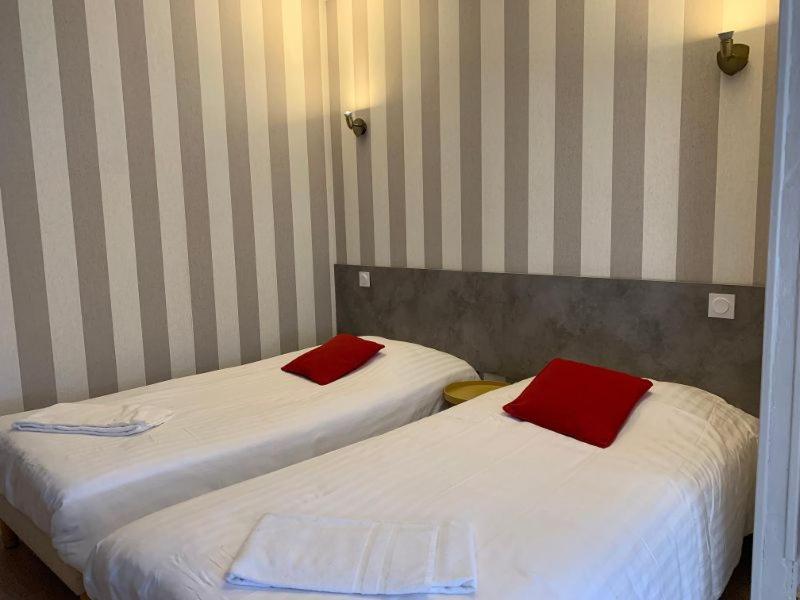 Hotel Du Centre - Restaurant Le P'Tit Gourmet Tonnerre Eksteriør billede