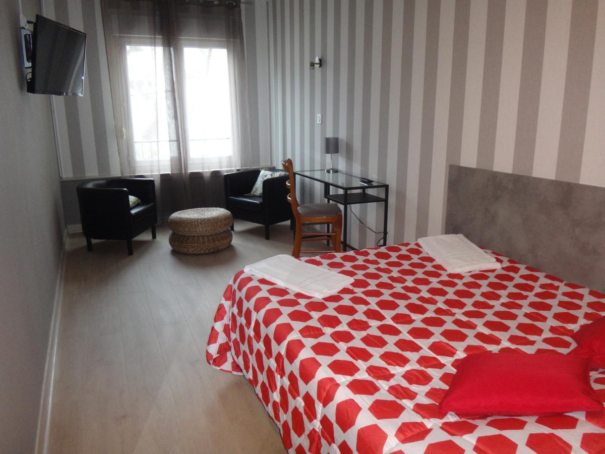 Hotel Du Centre - Restaurant Le P'Tit Gourmet Tonnerre Eksteriør billede