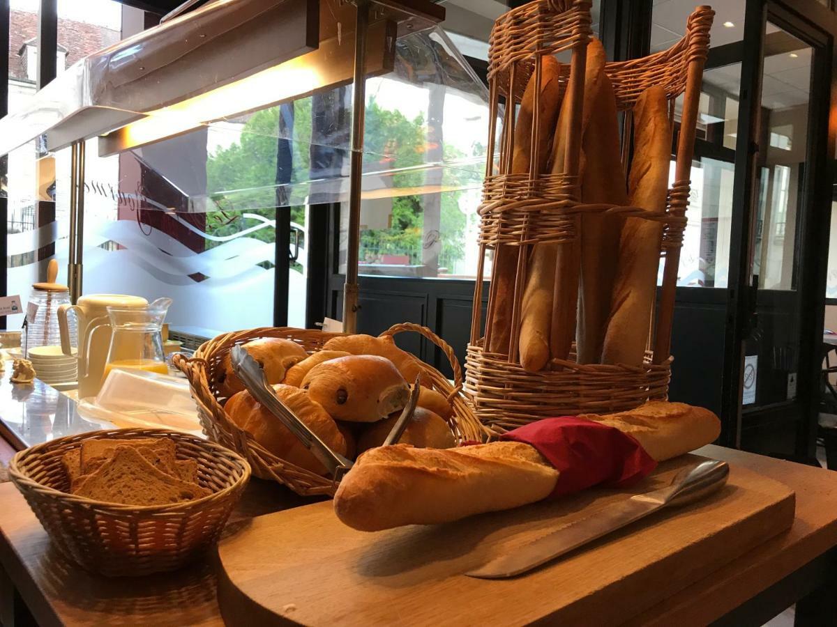 Hotel Du Centre - Restaurant Le P'Tit Gourmet Tonnerre Eksteriør billede