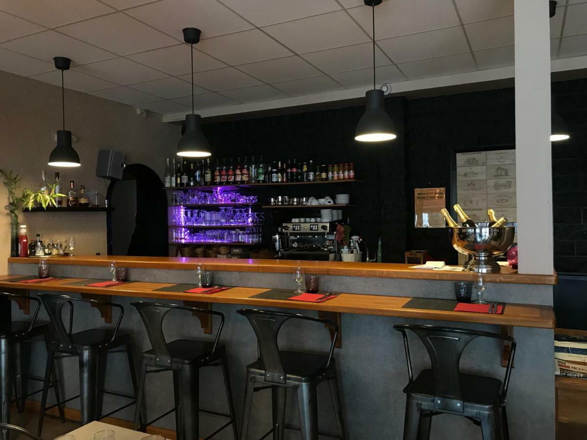 Hotel Du Centre - Restaurant Le P'Tit Gourmet Tonnerre Eksteriør billede